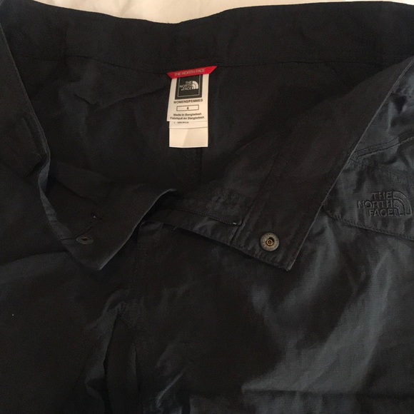 North Face hiking shorts - Picture 3 of 4
